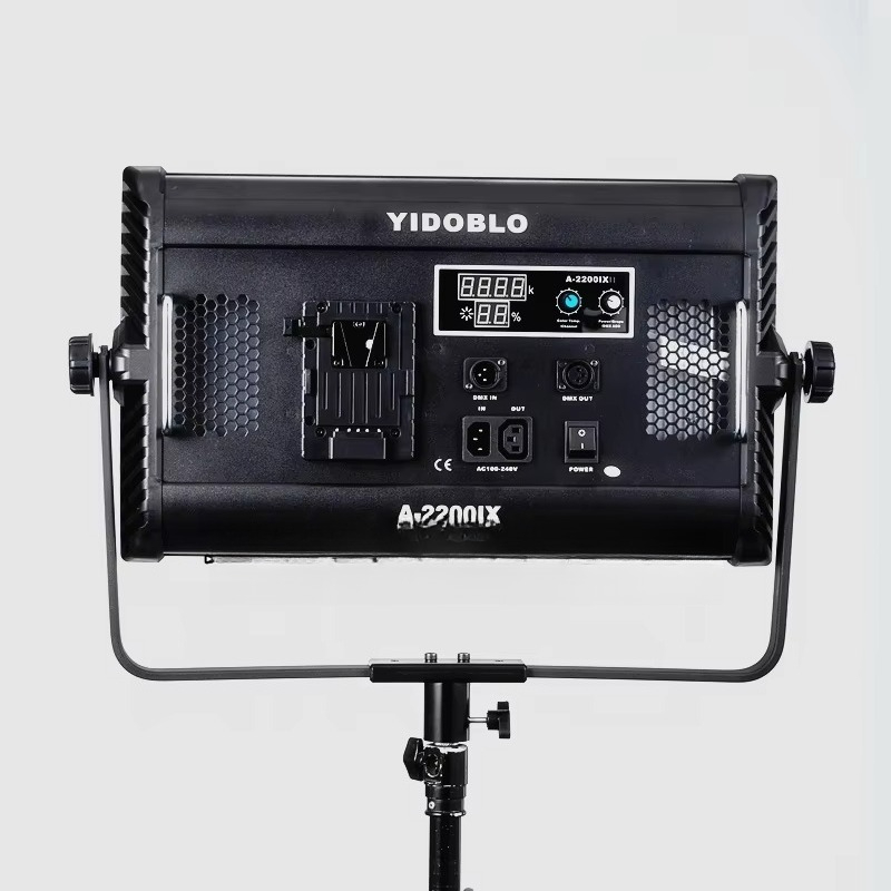 Yidoblo A-2200IIX Chinese Vide - огляд і ціна Video Light Panel Led